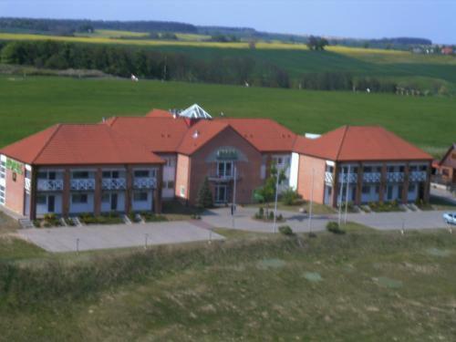 Greenline Hotel Hellfeld นอยบรันเดนบวร์ก ภายนอก รูปภาพ