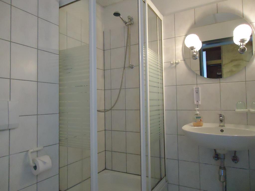 Greenline Hotel Hellfeld นอยบรันเดนบวร์ก ห้อง รูปภาพ